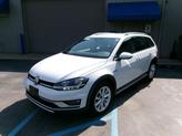 Thumbnail of 2019 Pure White Volkswagen Golf Alltrack