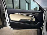 Thumbnail of 2016 White Orchid Pearl Honda Accord