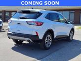 Thumbnail of 2022 Oxford White Ford Escape