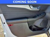 Thumbnail of 2022 Oxford White Ford Escape