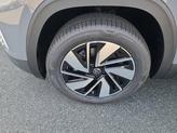 Thumbnail of 2025 Pure Gray Volkswagen Atlas