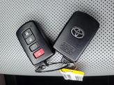Thumbnail of 2017 White Toyota Highlander
