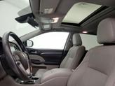 Thumbnail of 2017 White Toyota Highlander