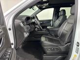 Thumbnail of 2021 Summit White GMC Yukon