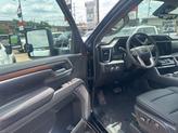 Thumbnail of 2025 Onyx Black GMC Sierra 2500