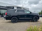 Thumbnail of 2025 Onyx Black GMC Yukon