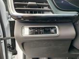 Thumbnail of 2025 Iridescent White Tricoat Buick Envision