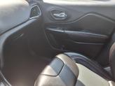 Thumbnail of 2019 Diamond Black Jeep Cherokee