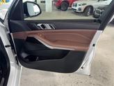 Thumbnail of 2024 White Metallic BMW X7