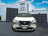 Thumbnail of 2022 White / Black Nissan Rogue