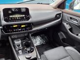 Thumbnail of 2022 White / Black Nissan Rogue