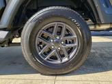Thumbnail of 2025 Granite Crystal Metallic Clearcoat Jeep Gladiator