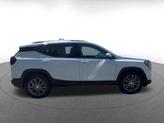 Thumbnail of 2024 Summit White GMC Terrain