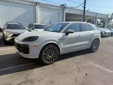 Photo of 2025 Chalk Porsche Cayenne E-Hybrid