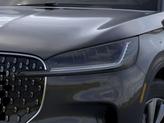 Thumbnail of 2025 Infinite Black Metallic Clearcoat Lincoln Aviator