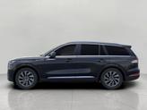 Thumbnail of 2025 Infinite Black Metallic Clearcoat Lincoln Aviator