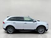 Thumbnail of 2015 White Platinum Metallic Tri-Coat Lincoln MKX
