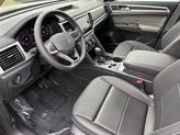 Thumbnail of 2021 Deep Black Pearl Effect Volkswagen Atlas