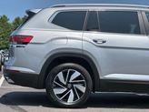 Thumbnail of 2024 Silver Bird Metallic Volkswagen Atlas