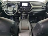 Thumbnail of 2024 Celestial Silver Metallic Toyota Highlander