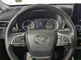 Thumbnail of 2024 Celestial Silver Metallic Toyota Highlander