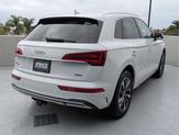 Thumbnail of 2021 Glacier White Metallic Audi Q5