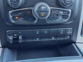Thumbnail of 2016 Brilliant Black Crystal Pearlcoat RAM 1500