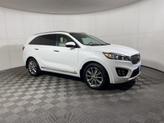 Thumbnail of 2016 Snow White Pearl Kia Sorento