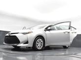 Thumbnail of 2018 Gray Toyota Corolla