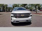 Thumbnail of 2022 Iridescent Pearl Tricoat Chevrolet Silverado 1500