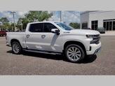 Thumbnail of 2022 Iridescent Pearl Tricoat Chevrolet Silverado 1500