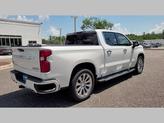 Thumbnail of 2022 Iridescent Pearl Tricoat Chevrolet Silverado 1500