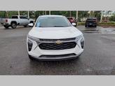 Thumbnail of 2025 Summit White Chevrolet Trax