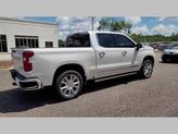 Thumbnail of 2022 Iridescent Pearl Tricoat Chevrolet Silverado 1500