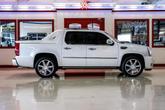 Thumbnail of 2011 White Diamond Tricoat Cadillac Escalade EXT