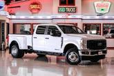 Photo of 2023 Oxford White Ford F-350
