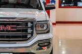 Thumbnail of 2018 Summit White GMC Sierra 1500