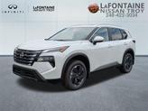 Photo of 2025 Everest White P Nissan Rogue