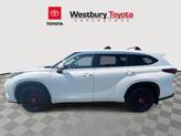 Thumbnail of 2021 Blizzard Pearl Toyota Highlander