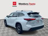 Thumbnail of 2023 Wind Chill Pearl Toyota Highlander