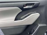 Thumbnail of 2022 Moon Dust Toyota Highlander