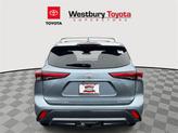 Thumbnail of 2022 Moon Dust Toyota Highlander