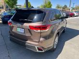 Thumbnail of 2017 Toasted Walnut Pearl Toyota Highlander