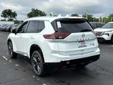 Thumbnail of 2025 Everest White P Nissan Rogue