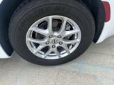 Thumbnail of 2023 Bright White Clearcoat Chrysler Pacifica