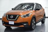 Thumbnail of 2019 Monarch Orange/Super Black Nissan Kicks
