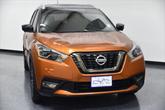 Thumbnail of 2019 Monarch Orange/Super Black Nissan Kicks