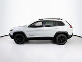Thumbnail of 2022 Bright White Clearcoat Jeep Cherokee
