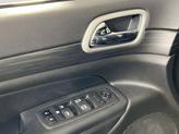 Thumbnail of 2021 Diamond Black Crystal Pearlcoat Jeep Grand Cherokee