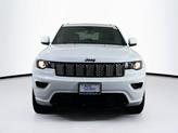 Thumbnail of 2022 Bright White Clearcoat Jeep Grand Cherokee